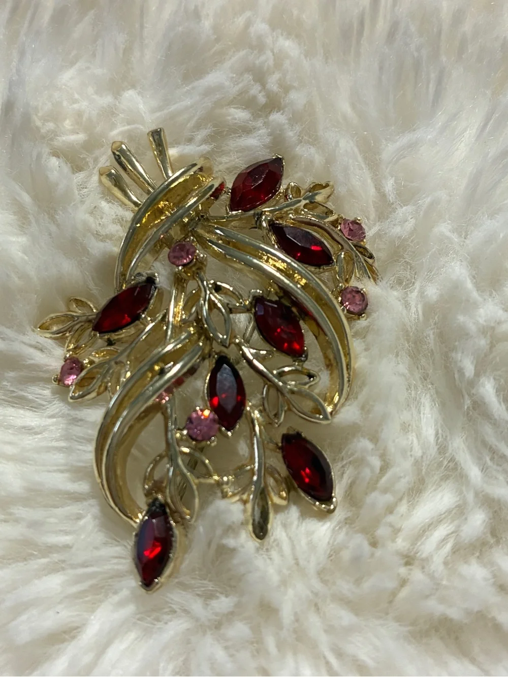Unknown elegant gold